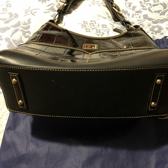 Dooney and Bourke bag - Picture 4 of 6